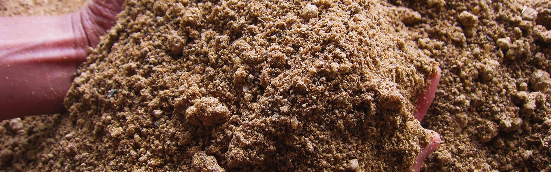 関農園のお米に欠かせない自家製発酵有機肥料